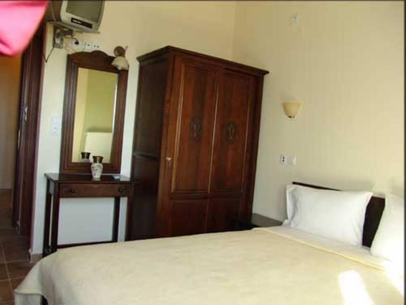 Hotel Erotas Agios Dimitrios  Phòng bức ảnh