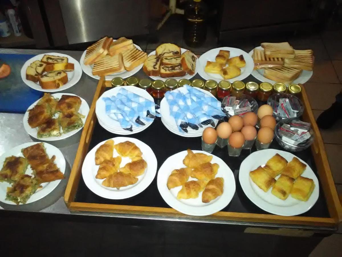 Hotel Erotas Agios Dimitrios  Ngoại thất bức ảnh